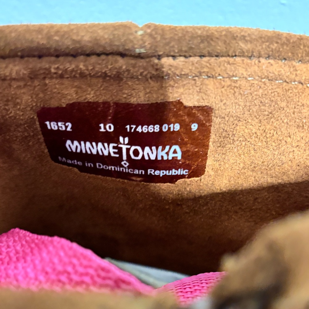 Minnetonka Brown Fringe Winter Boots - Picture 5 of 11